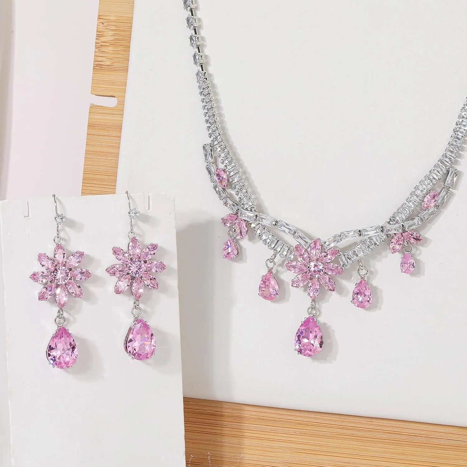 AMYJANE Women's Wedding Jewelry Crystal Flower Necklace Dangle Earrings Set for Brides Bridesmaid CZ Rhinestone Teardrop Jewelry Set for Prom Costume Jewelry Accessories