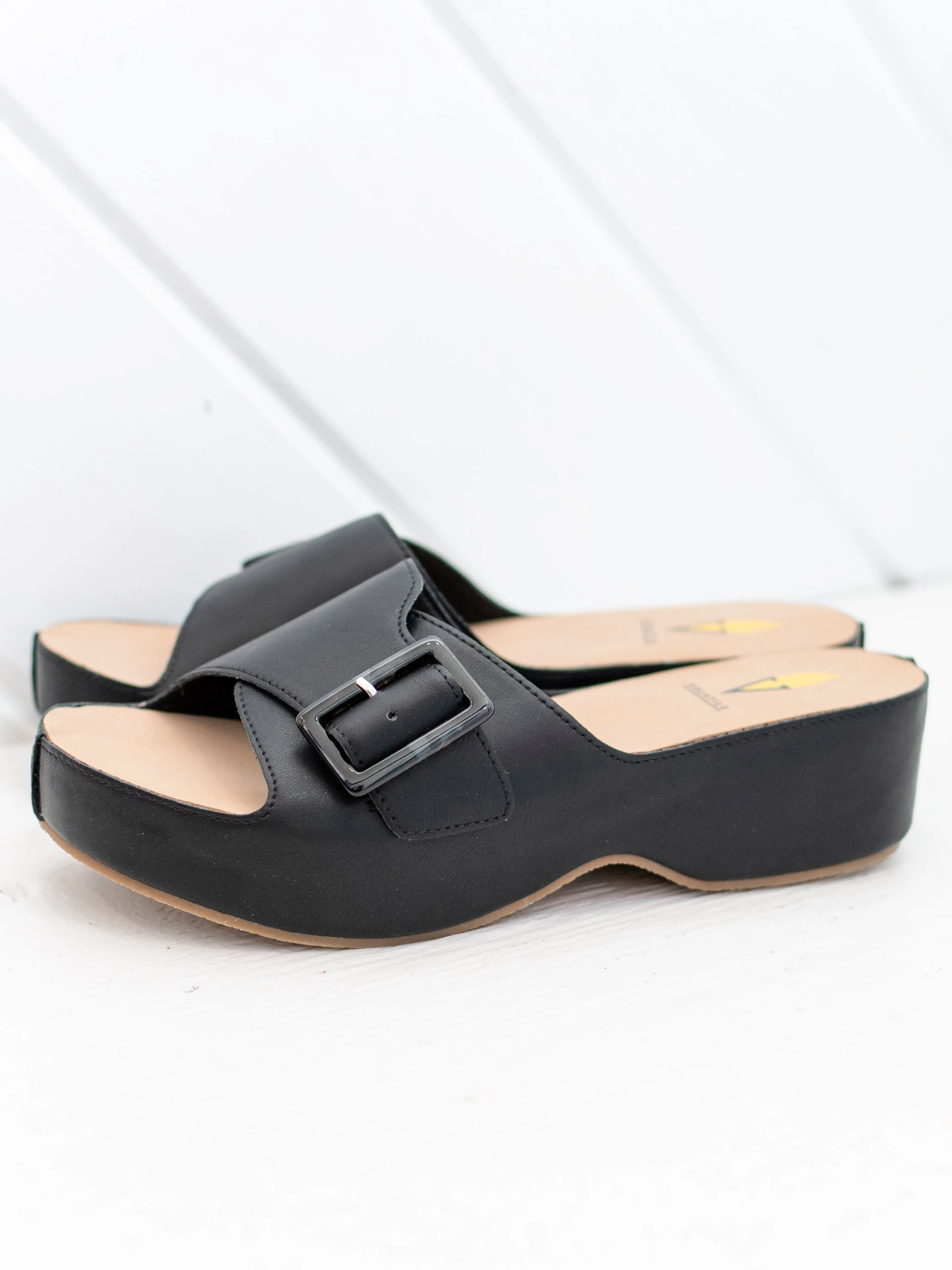 Bertha Black by Volatile