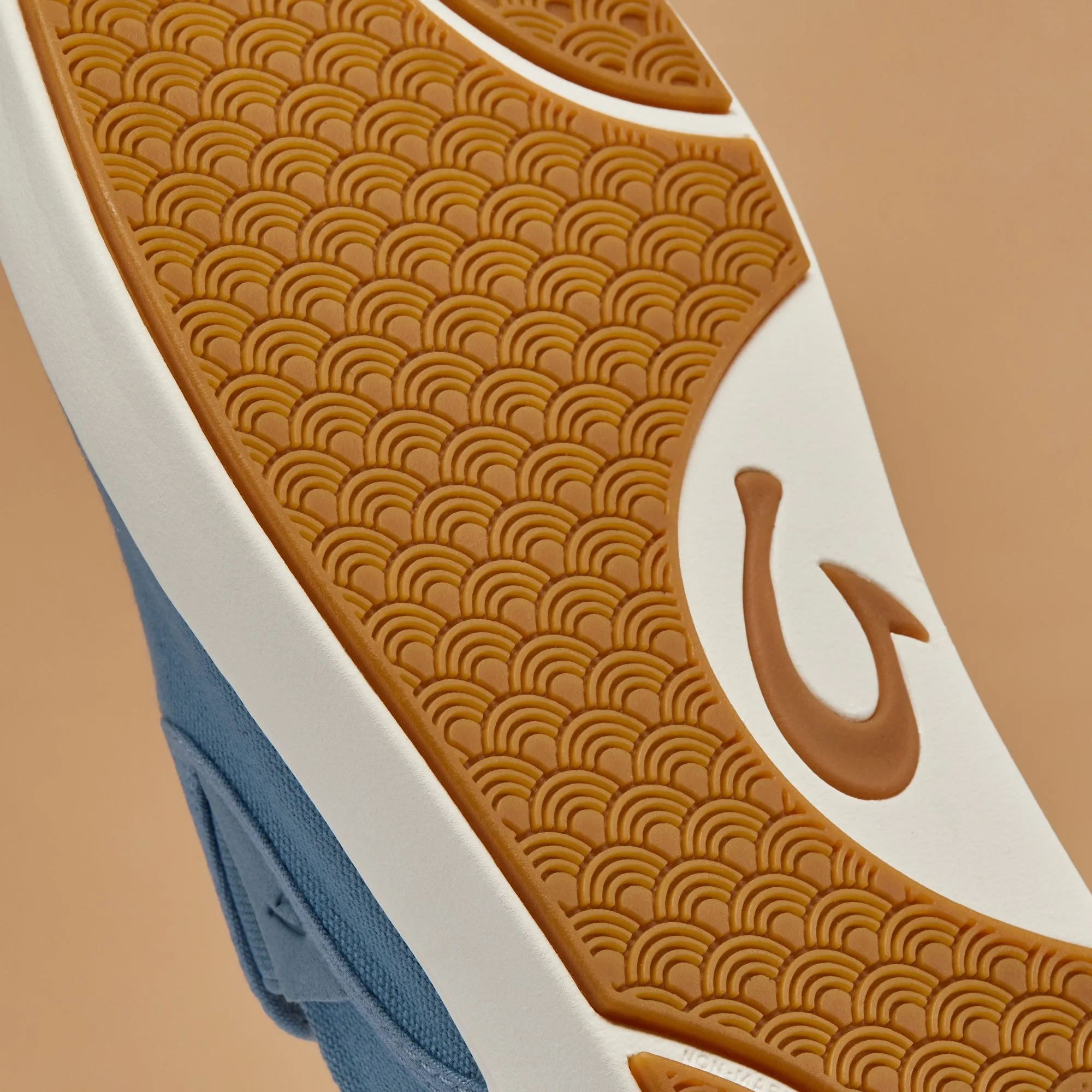 Laeahi  -  Blissful Blue / Canvas