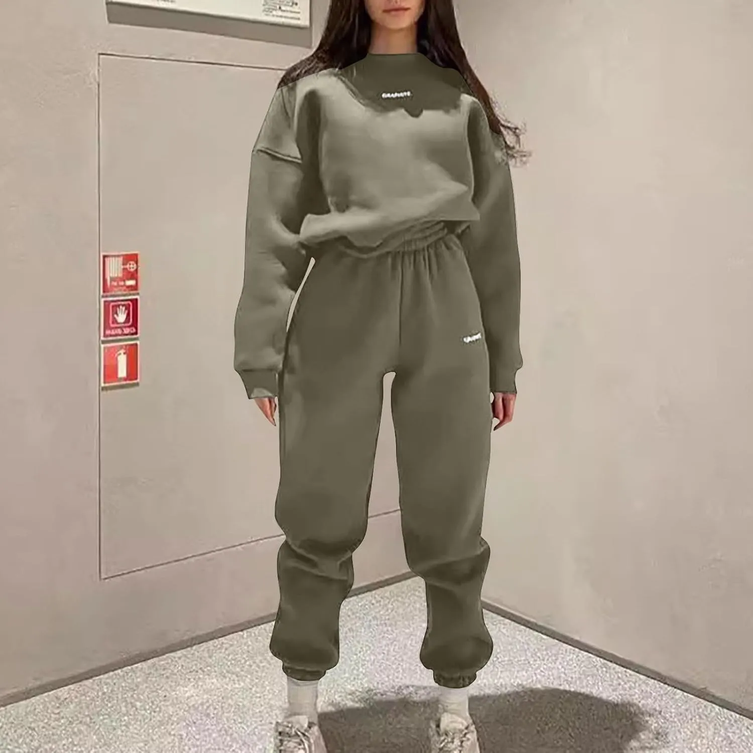 Lastesso Sweatsuits Women 2 Piece Outfit Plus Size Lounge Tracksuits Crew Neck Letter Sweatshirt Matching Active Pants