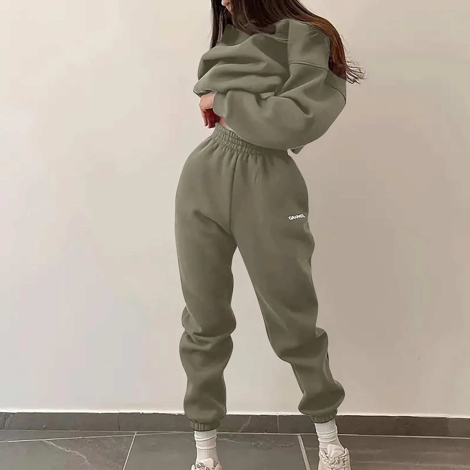 Lastesso Sweatsuits Women 2 Piece Outfit Plus Size Lounge Tracksuits Crew Neck Letter Sweatshirt Matching Active Pants