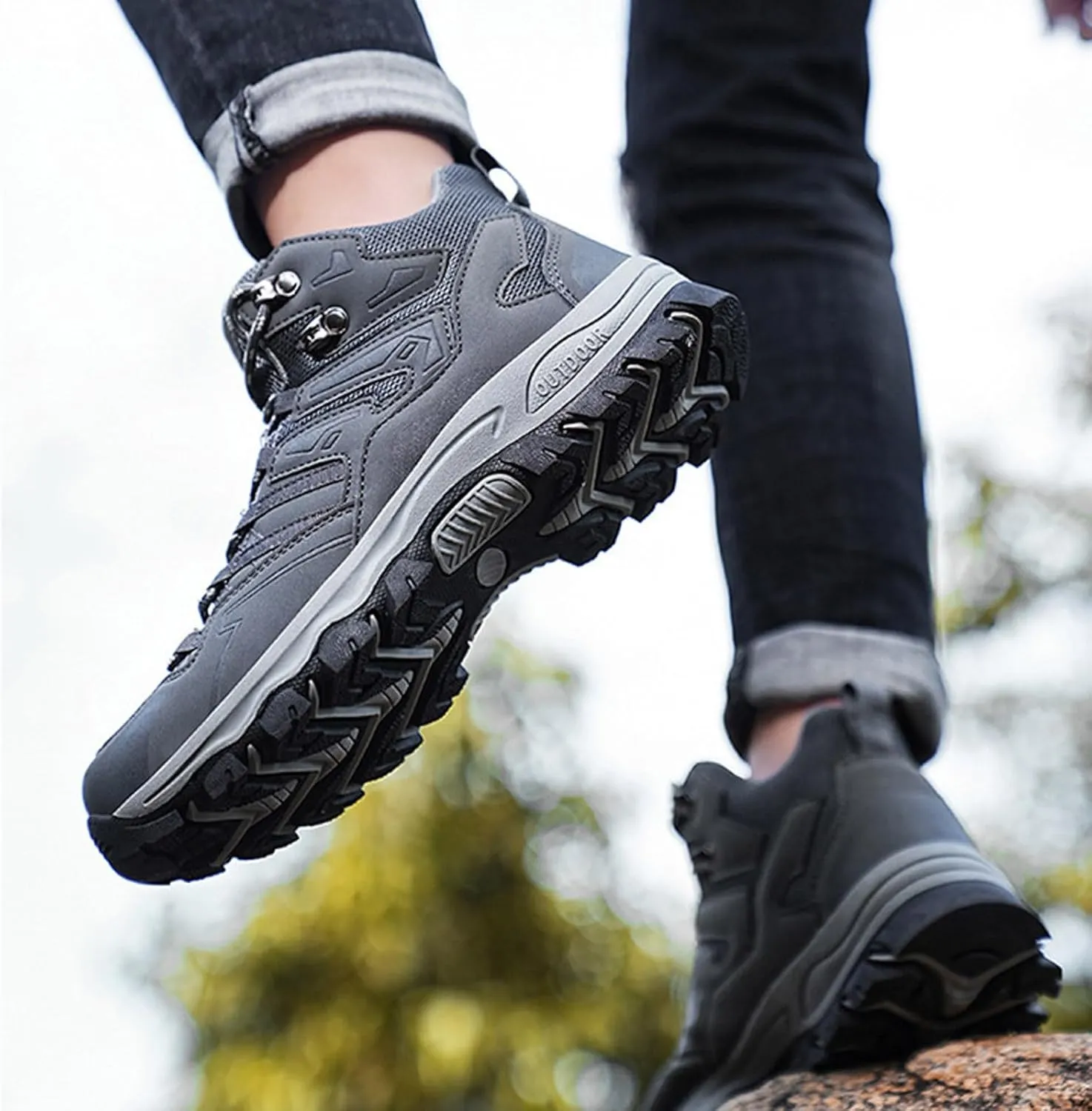 Men Autumn and Winter Hiking Shoes High Top Climbing Hiking Outdoor Shoes Casual Casual Slip on Shoes for Men No Socks