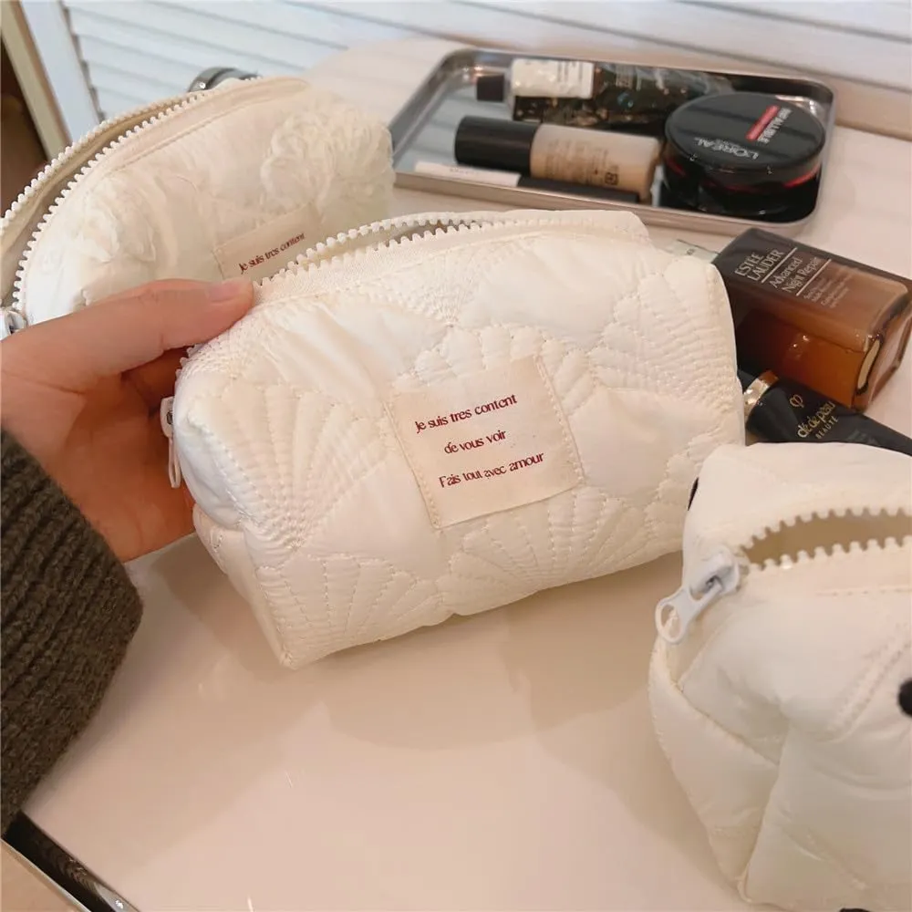 uekeboag Small Floral Quilted Cotton Makeup Pouch for Women and girls,Coquette Quilted Toiletry Bag,Cute Aesthetic Mini Bag, Kawaii Travel Cosmetic Bags(04White shell)