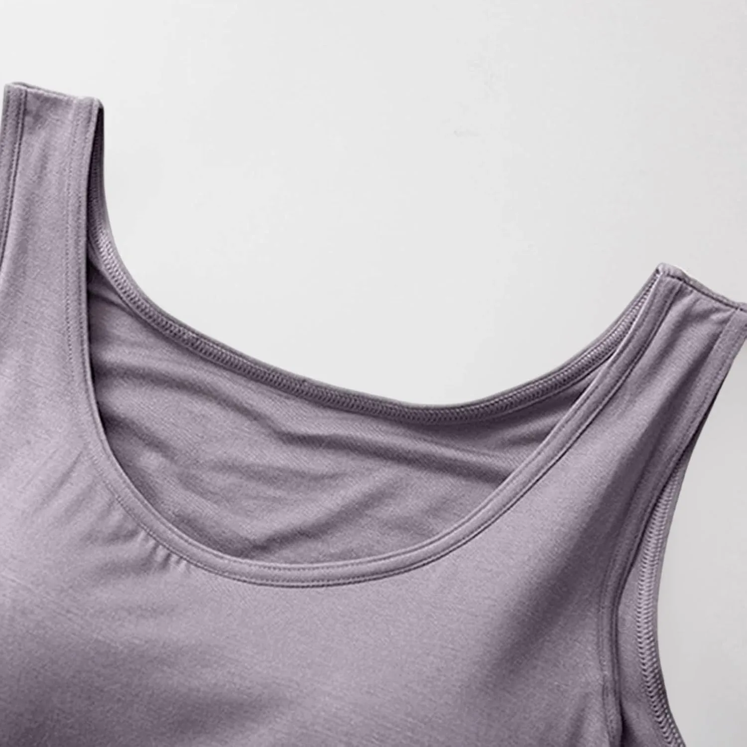 Womens Tank Tops with Built in Bra 2025 Summer Casual Sleeveless Padded Padded Sports Workout Yoga Gym Undershirt