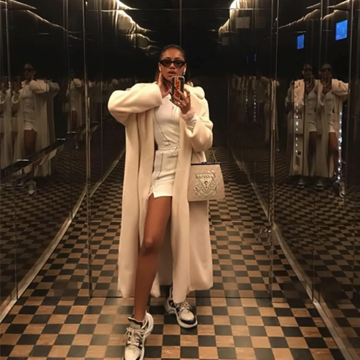 Womens Winter Trendy Overcoat Warm Thicken Cardigan Coats Long Oversized Faux Fur Coat Solid Plain Wrap Bathrobe